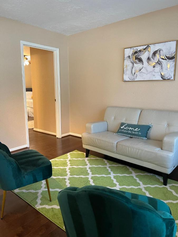 Centrally Located Houston Retreat! Sleeps 8, 10 Min To Downtown, Free Parking Luaran gambar